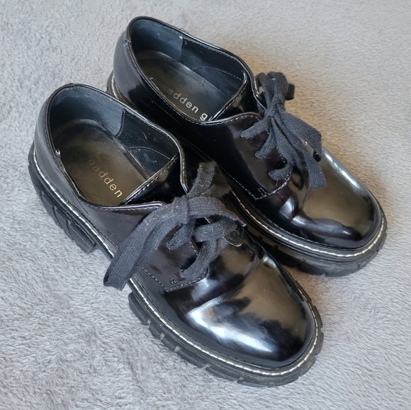 black platform loafers - Picture 2 of 3